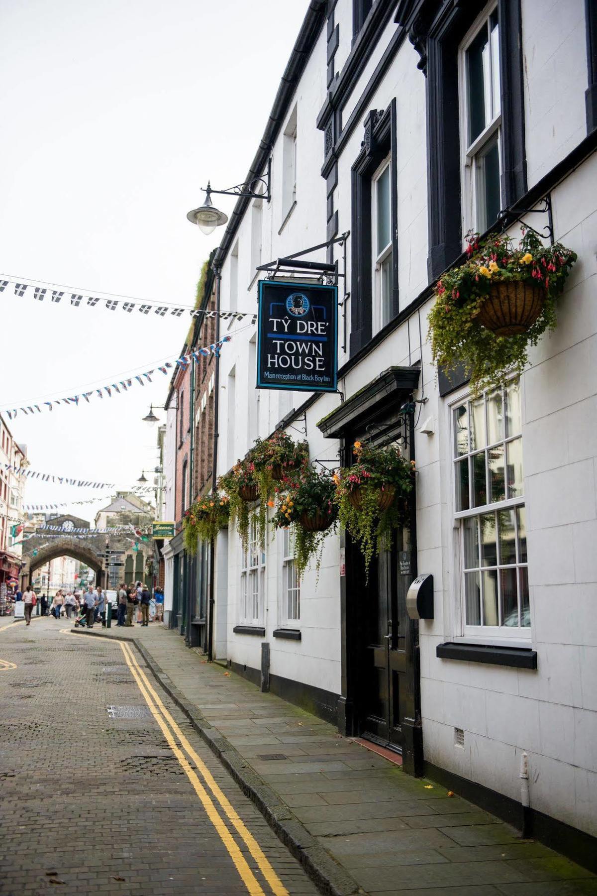 Ty Dre Town House Hotel Caernarfon Kültér fotó